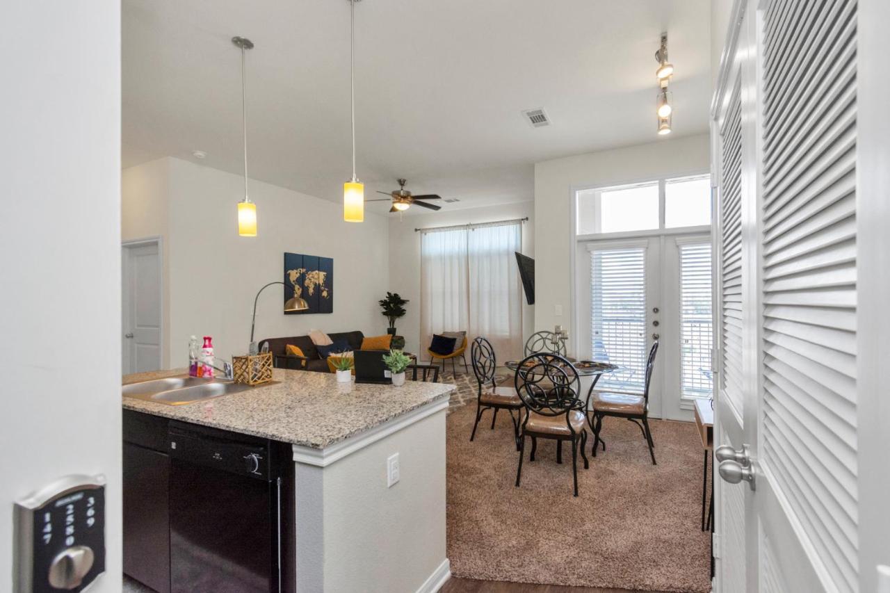 Charming Suite With Gym Near Nrg Medical Center Houston Exteriör bild