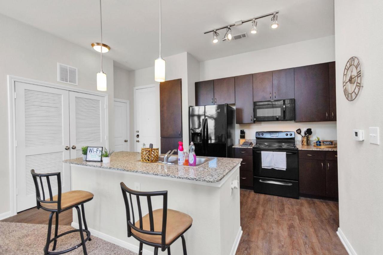 Charming Suite With Gym Near Nrg Medical Center Houston Exteriör bild